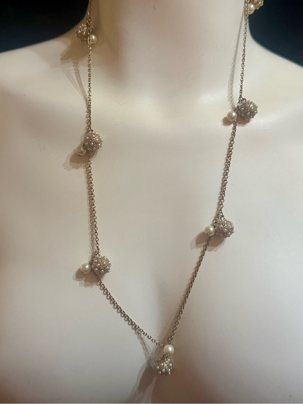 VTG Ann Taylor Faux Pearl & Crystal Fireball Station Necklace - Gold Tone